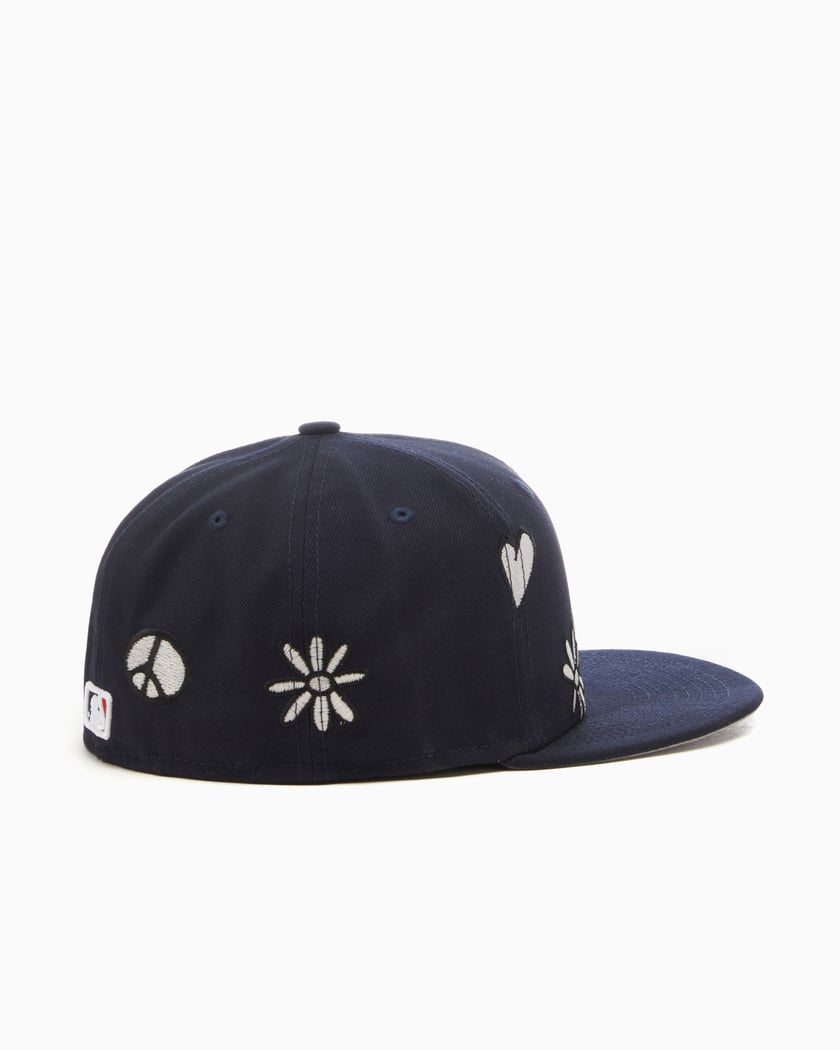 値下げ不可MARK&LONA Atlantris Sparkle Pom Cap