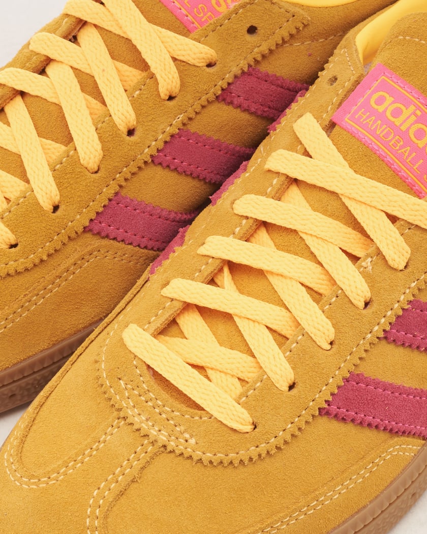 adidas Originals Women s Handball Spezial Jaune JI1406 FOOTDISTRICT