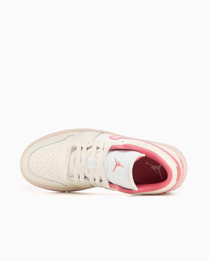 Air Jordan Women's Low White DC0774-109 | FOOTDISTRICT Air Jordan Women's Low White DC0774-109 | FOOTDISTRICT