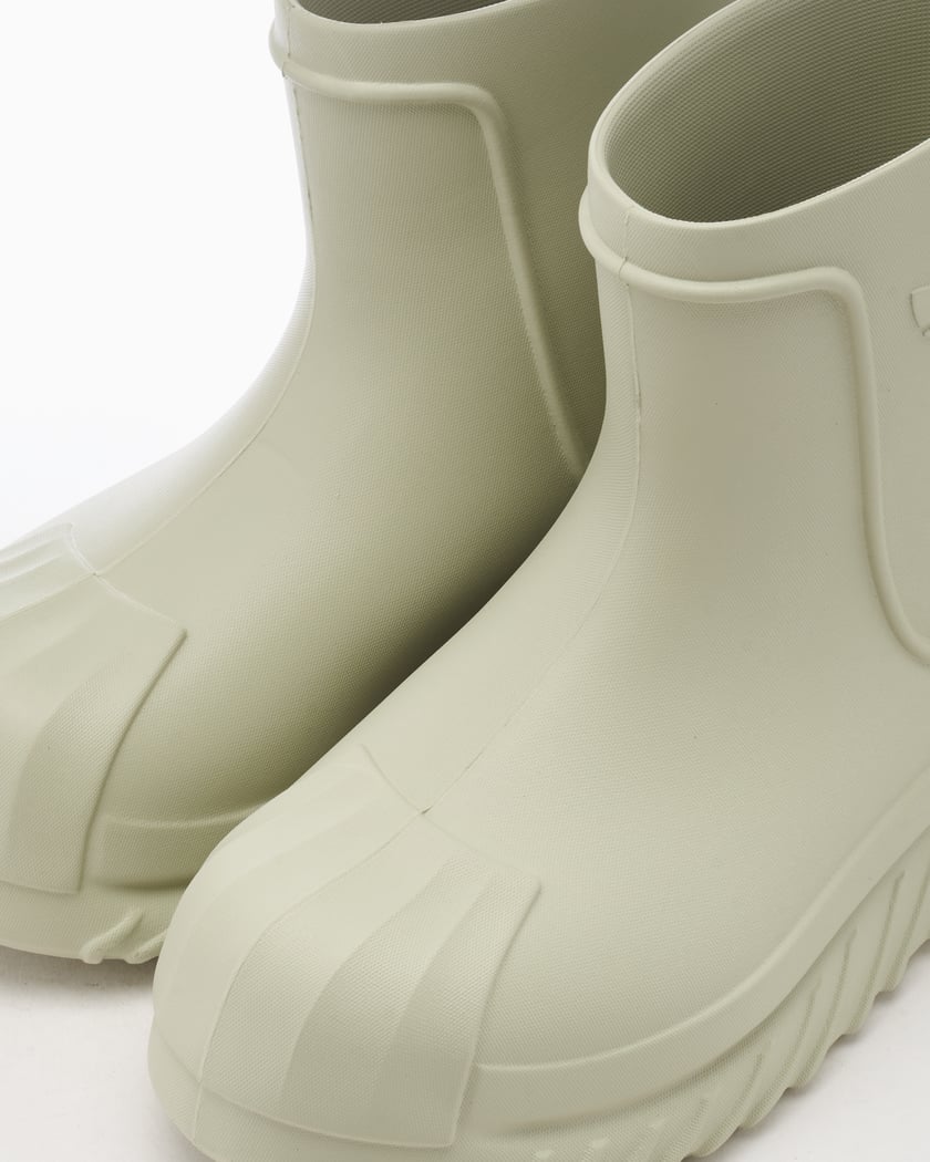 adidas Originals Women s adiFOM Superstar Boots