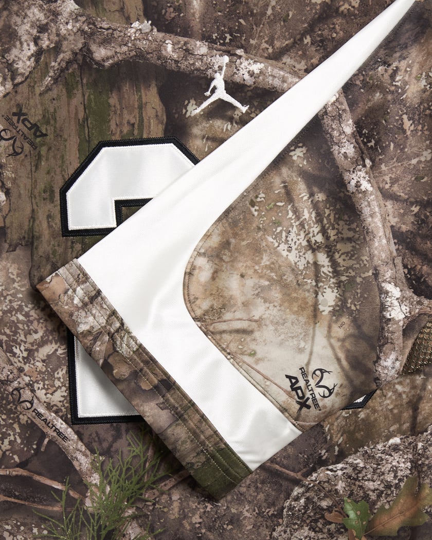 Jordan Brooklyn Realtree Camo Print Half-Sleeved Oversize Men's