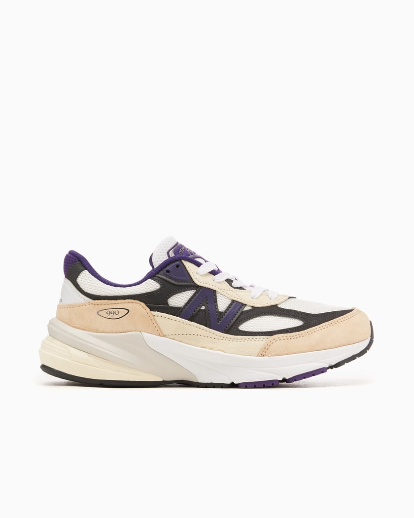 America sneakers store