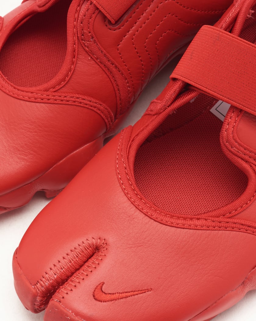 Nike Women s Air Rift Fire Red Red HM5737 600 FOOTDISTRICT