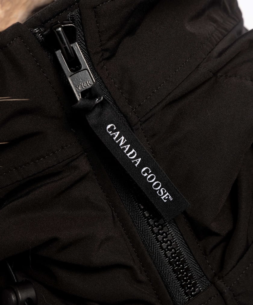 Canada Goose Carson Men s Parka Black 3805M 61 Buy Online at