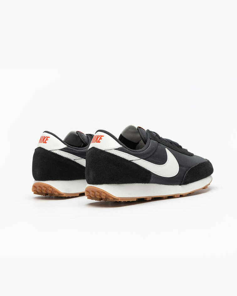 Nike on sale women's daybreak