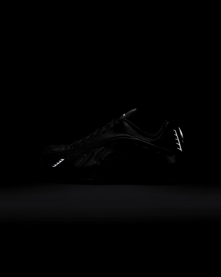 Nike Shox R4 