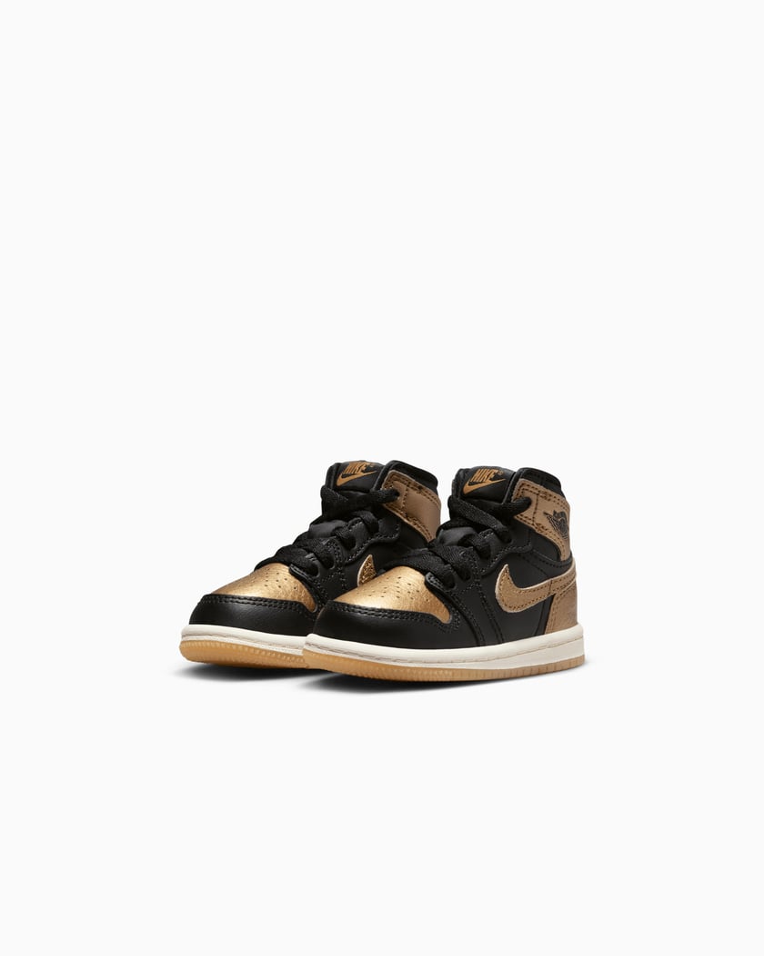 Air Jordan 1 Retro High OG Black Metallic Gold TD Nero FD1413 071 FOOTDISTRICT