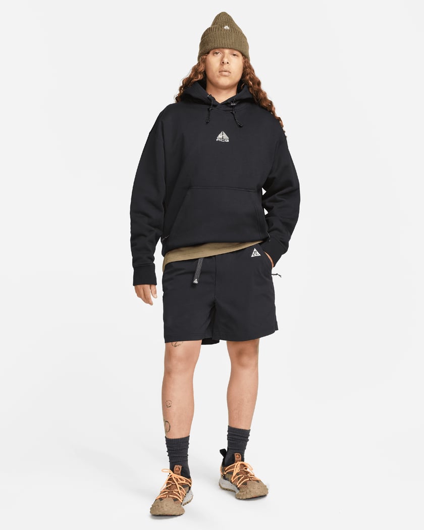 short nike acg