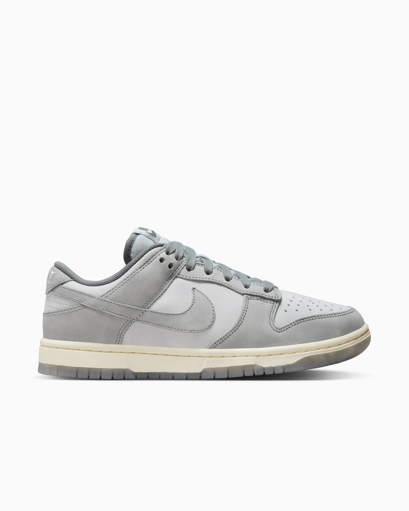 Nike Saldi Acquista su FOOTDISTRICT