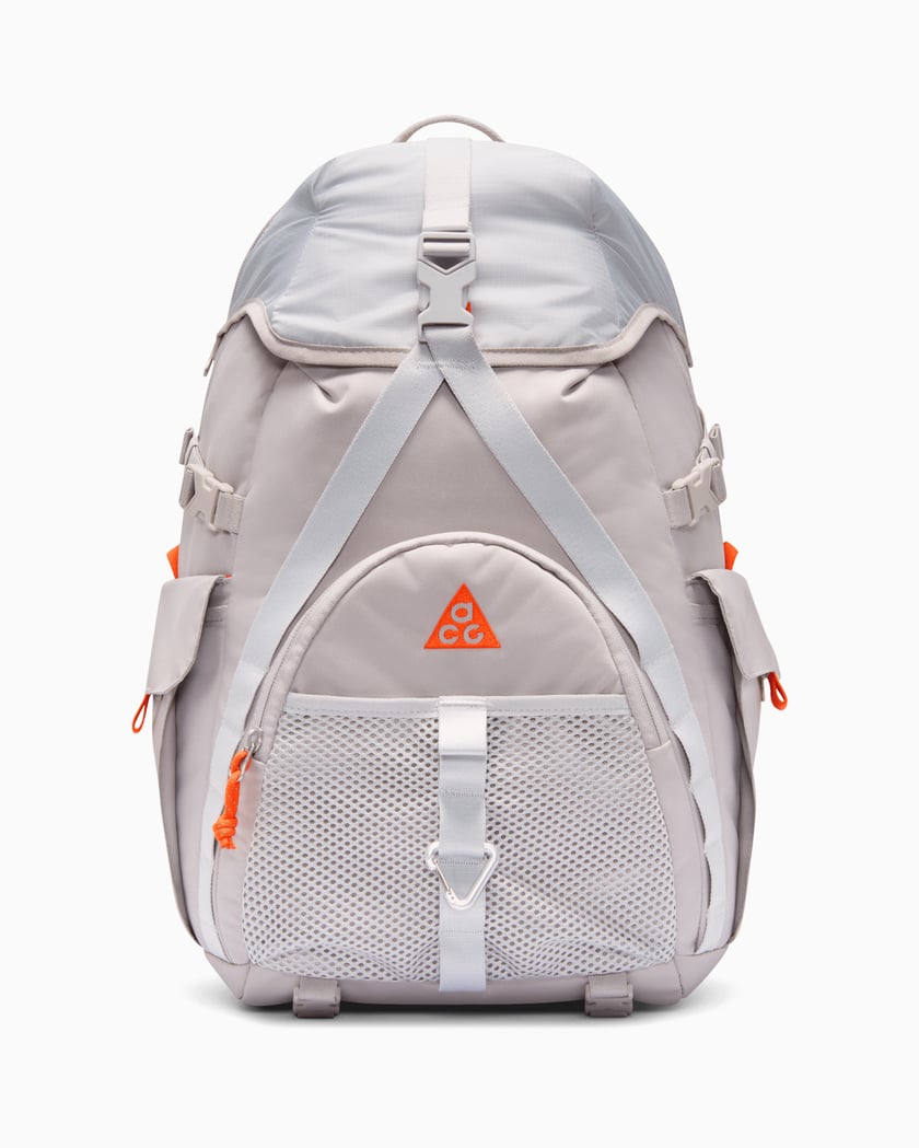 Nike ACG Daymax 25L Unisex Backpack Gray HJ8178-009 | FOOTDISTRICT