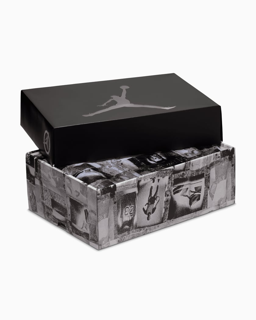 white jordan shoe box