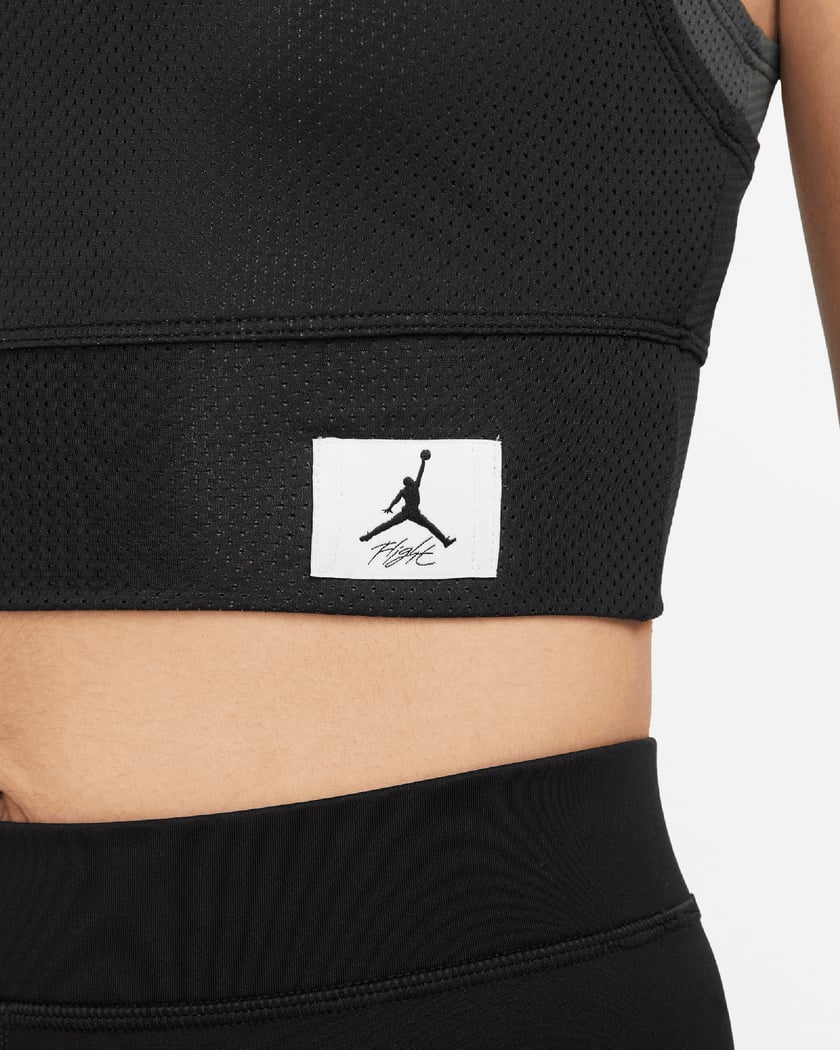 Jordan Essentials Women s Crop Top Noir DN0602 060 FOOTDISTRICT