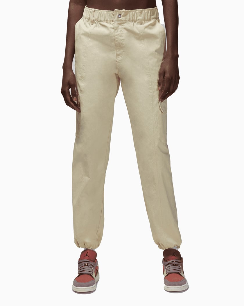 Jordan Flight Chicago Women s Sweatpants Beige DQ4623 234 FOOTDISTRICT