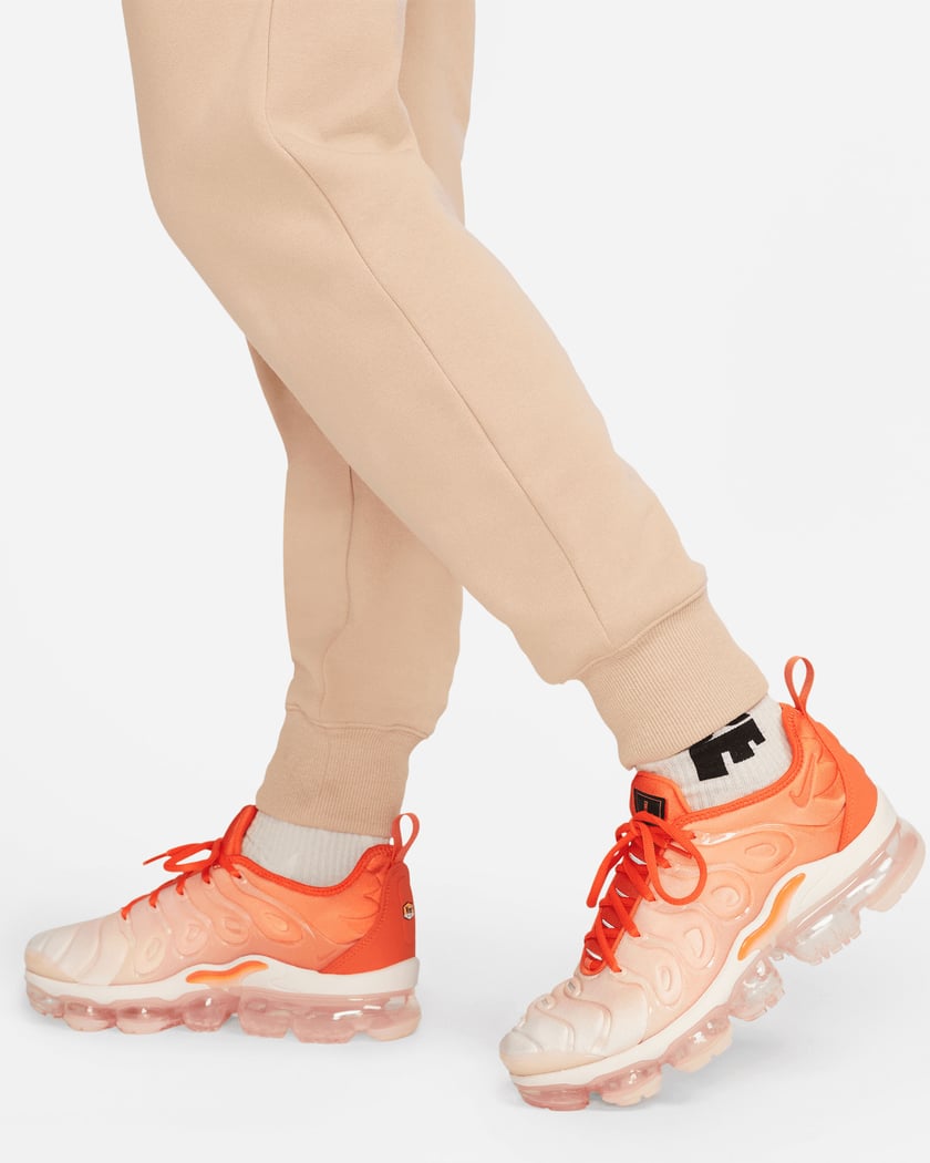 Vapormax with joggers best sale