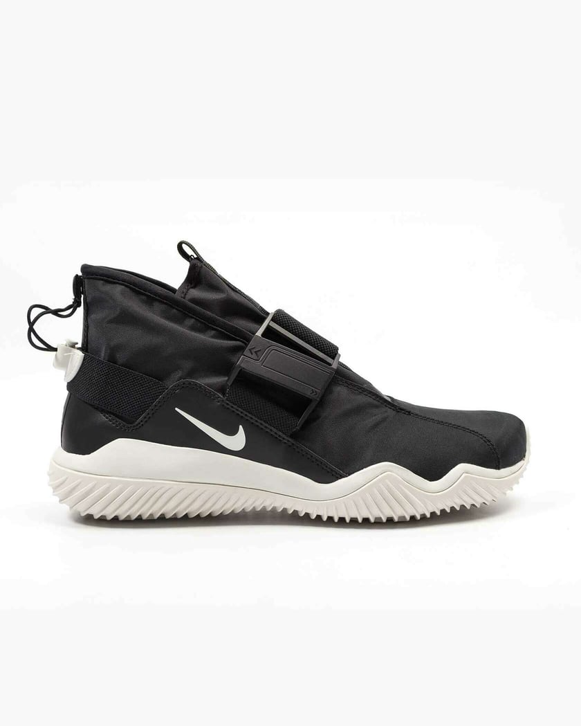 Nike Komyuter AA2211 001 FOOTDISTRICT