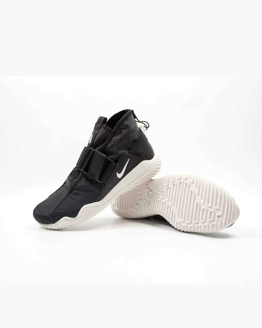 Nike komyuter acg store