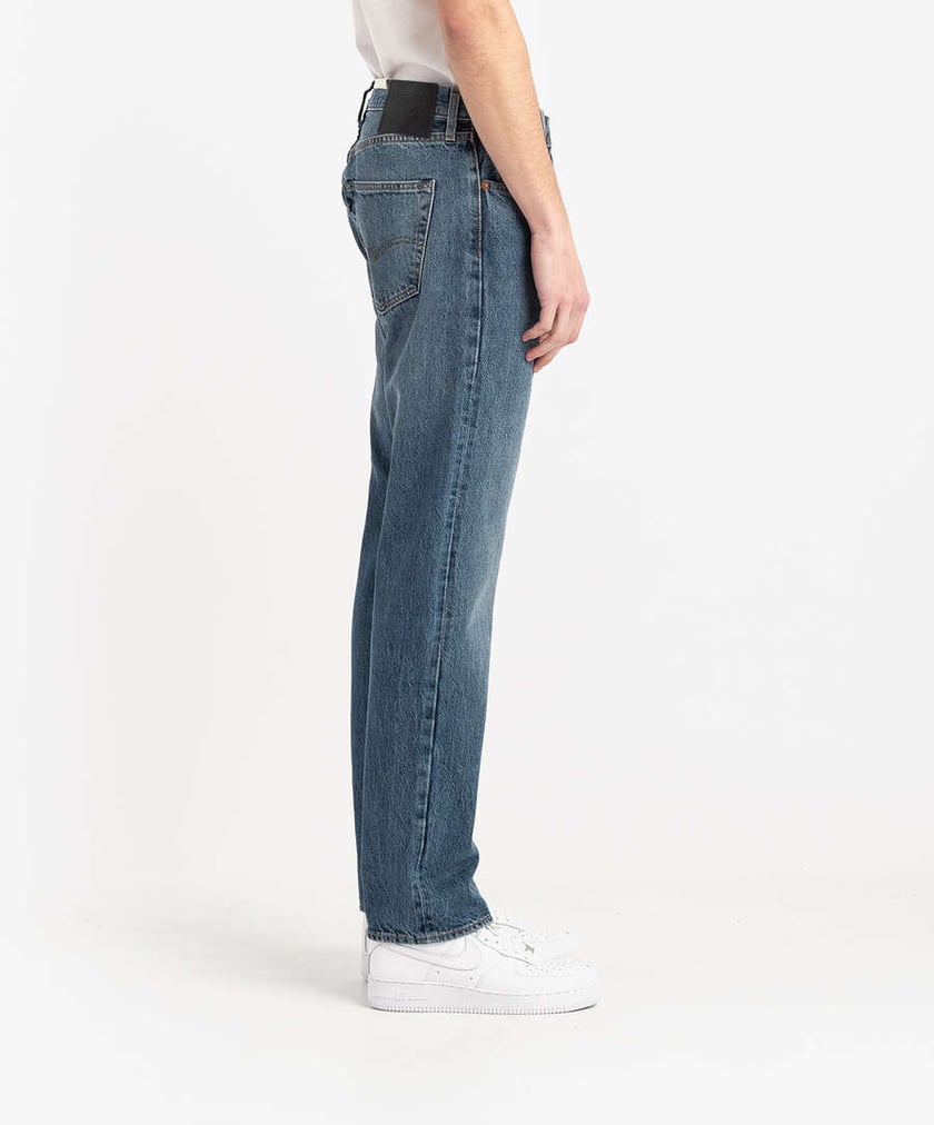 Levis made and crafted store 501
