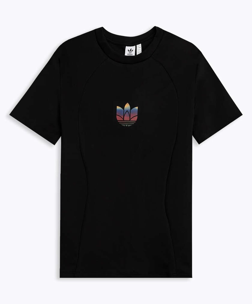 T shirt a Manches Courtes adidas Adicolor Femme Noir GD2266 FOOTDISTRICT