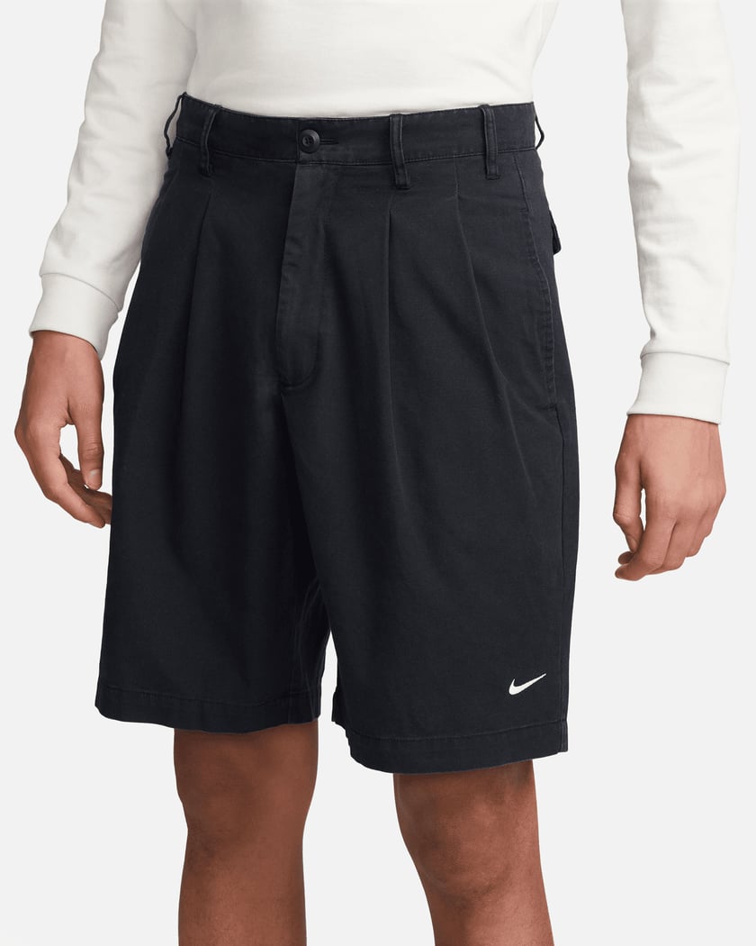 Nike Life Men's Pleated Chino Shorts