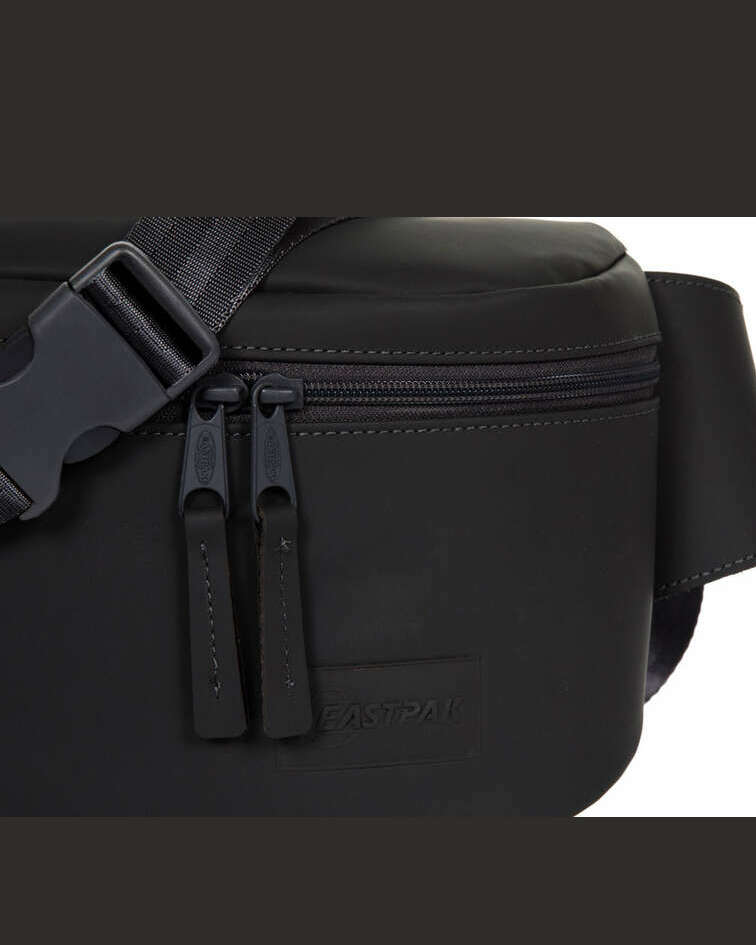Eastpak hotsell cuir noir