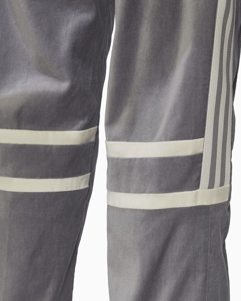 Adidas challenger sales track pants