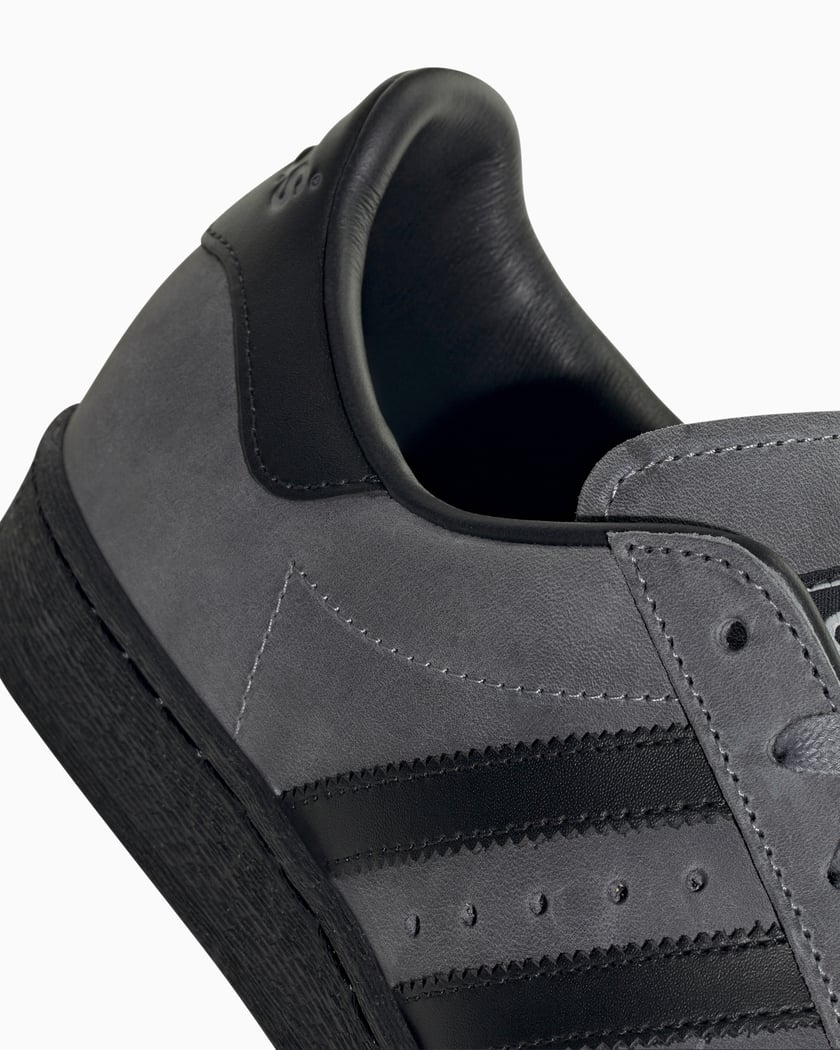 adidas Originals Superstar 82 Cinza IG9270 FOOTDISTRICT