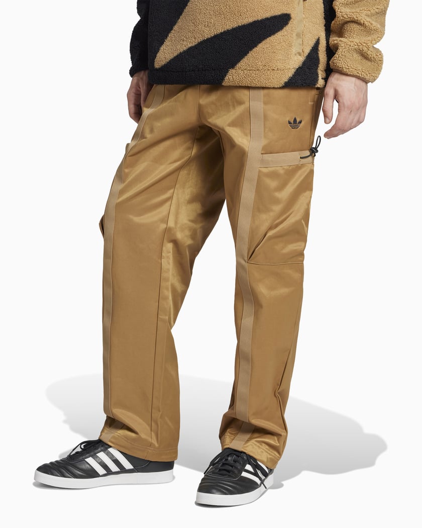 adidas Originals Men s Cargo Pants Beige IZ4854 FOOTDISTRICT