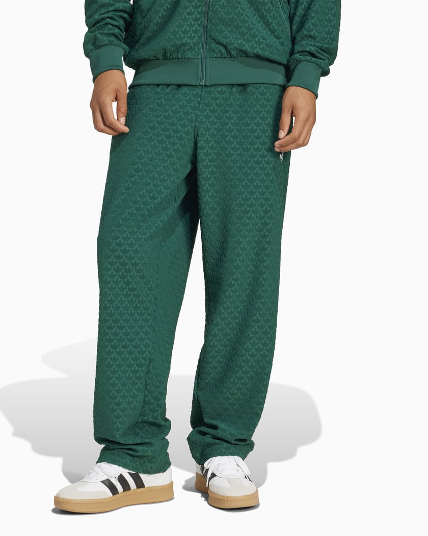 adidas Originals Q12 Men s Monogram Track Pants Verde JD0699 FOOTDISTRICT