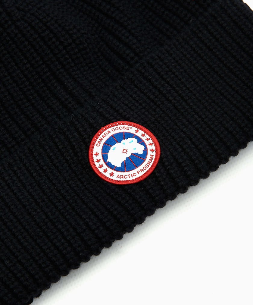 Canada Goose Arctic Disc Rib Toque Unisex Hat Schwarz 5026M 61 FOOTDISTRICT