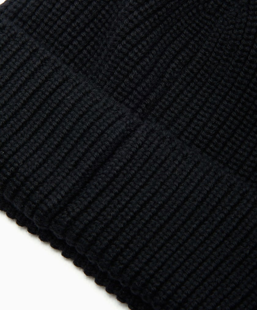 Black canada goose beanie store