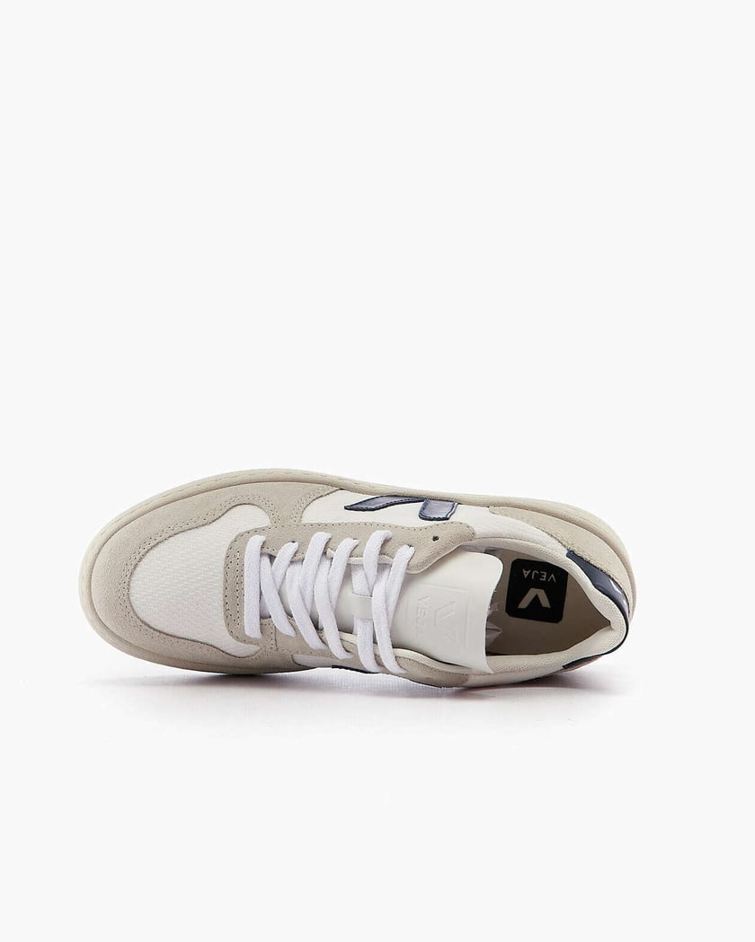 Veja v10 grey discount