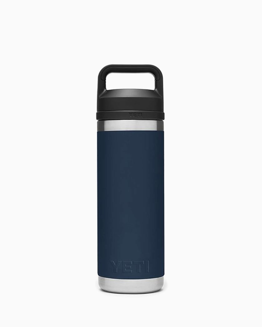 https://media.footdistrict.com/width/840/src/catalog/product/s/k/sku-0309-navy_2/--/yeti-rambler-532-ml-bottle-chug-cap-sku-0309-navy-3.jpg